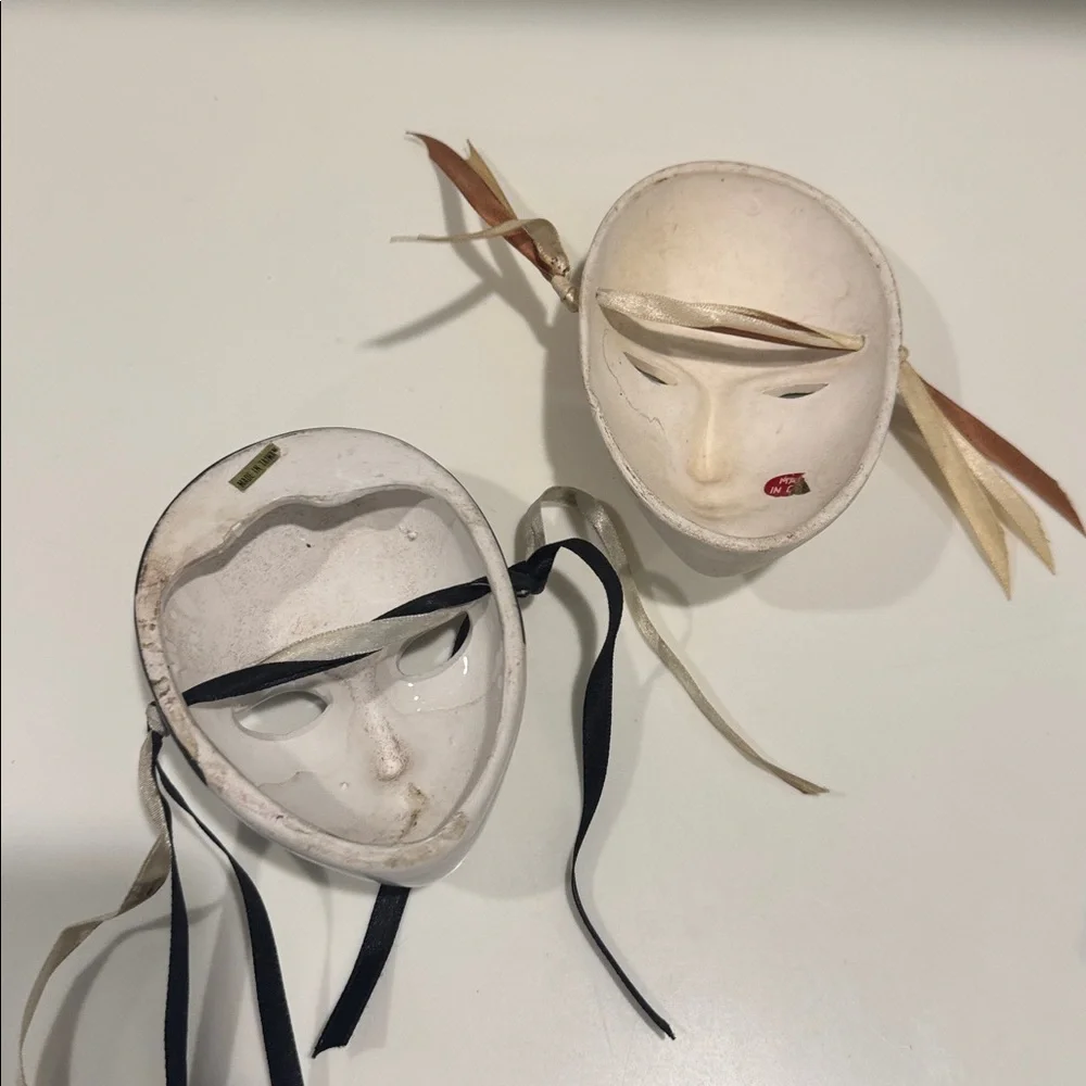 VINTAGE Decorative Venetian Style Masquerade Masks Ceramic Porcelain